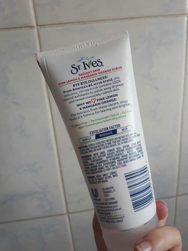 St. Ives Pink Lemon & Mandarin Orange Facial Scrub review photo by shairiee