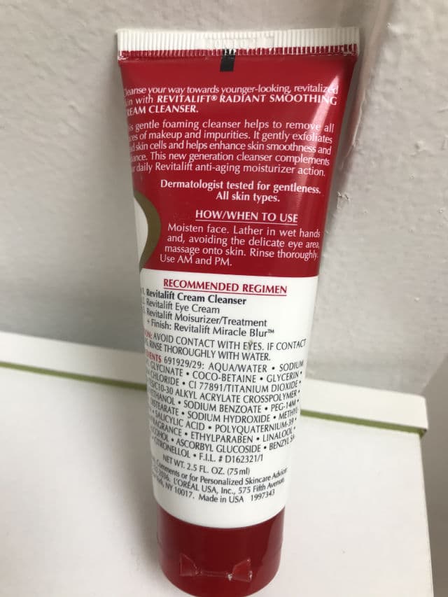 L'Oreal Paris Revitalift Radiant Smoothing Cream Cleanser review photo by shamiza