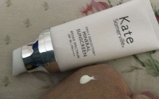 Kate Somerville Daily Deflector Mineral Sunscreen SPF 40 PA++++ review photo by shamiza