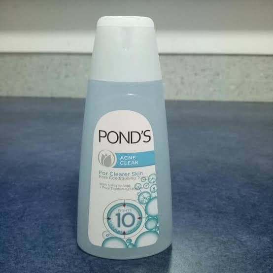 Pond's Acne Clear Pore Conditioning Toner review photo by shaooo