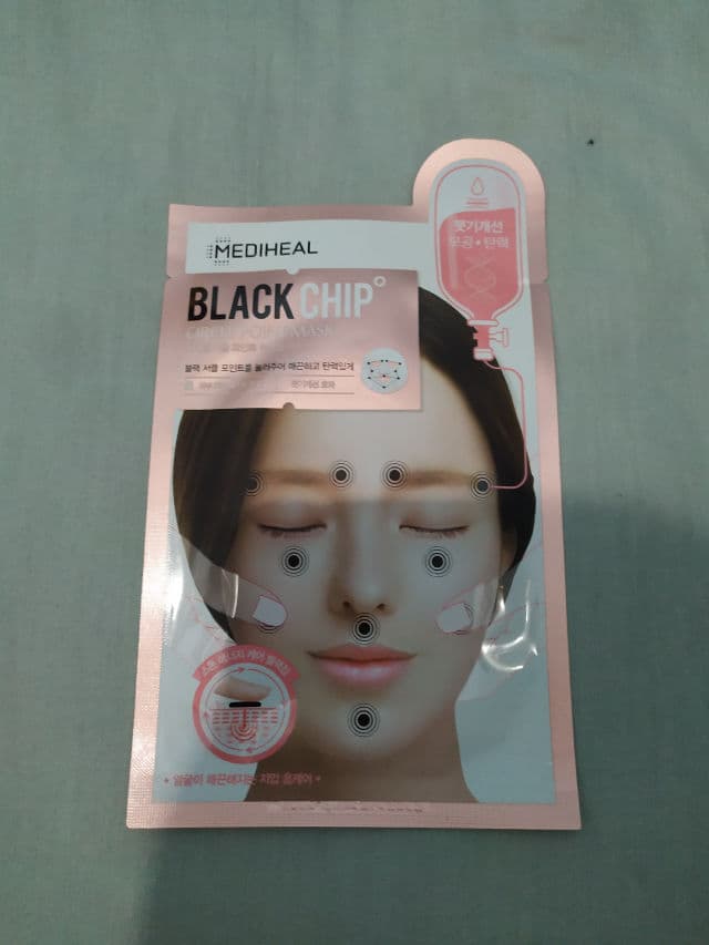 MEDIHEAL Black Chip Circle Point Mask review photo by shivajourney
