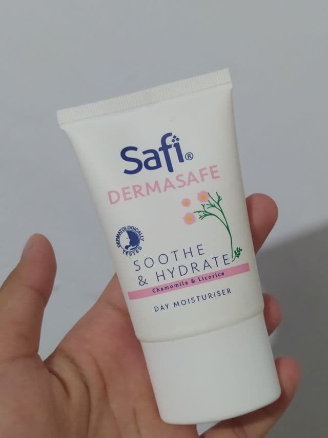 Safi Dermasafe Soothe & Hydrate Day Moisturizer review photo by silmi