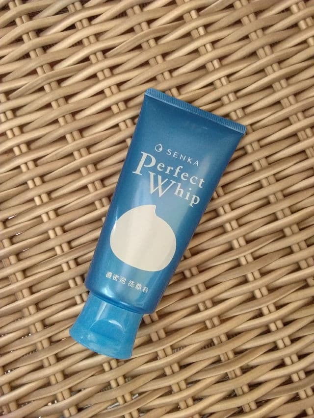 Senka Perfect Whip Cleansing Foam review photo by hyaluronate