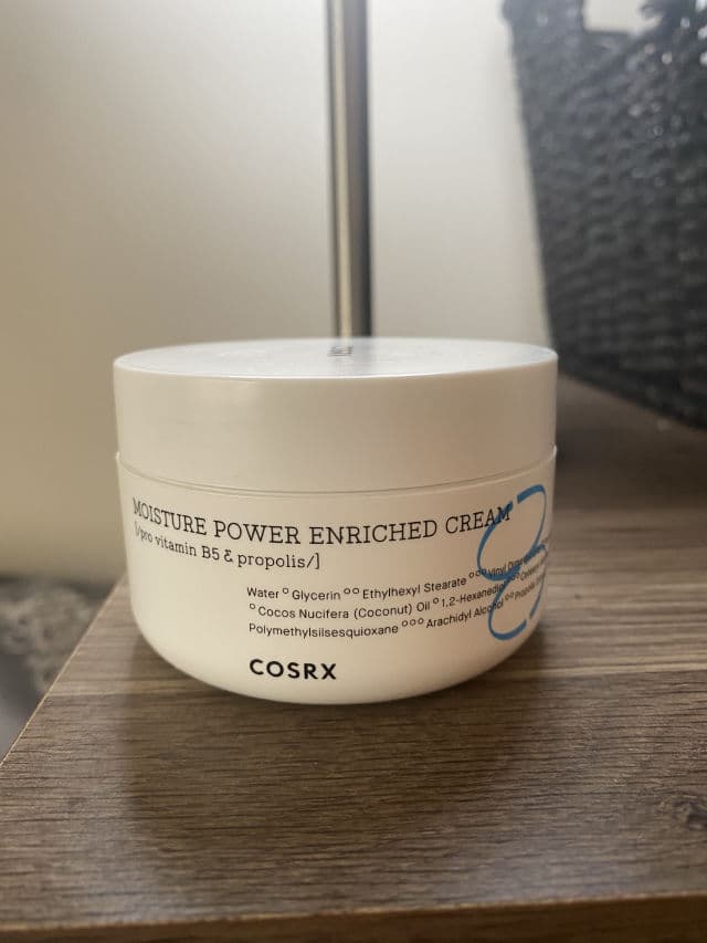 COSRX Hydrium Moisture Power Enriched Cream review photo by skasiantusiast