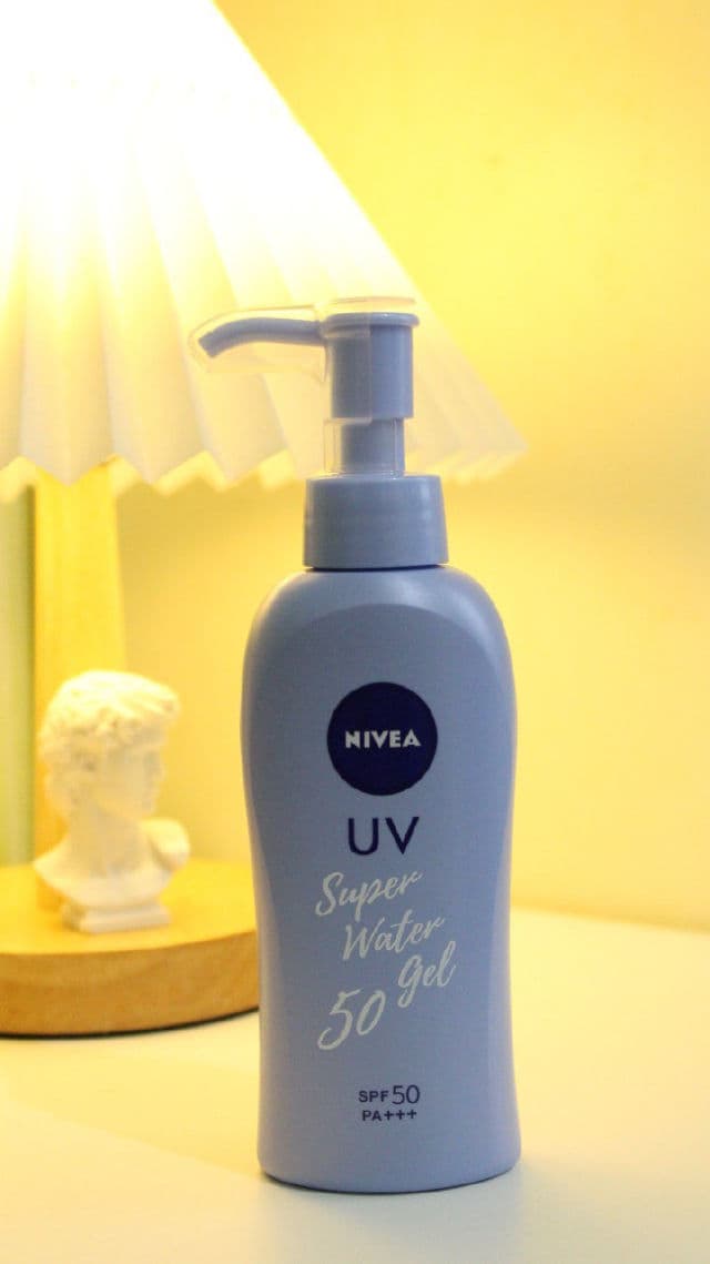 Nivea UV Super Water Gel Sunscreen SPF50 PA+++ review photo by skeengeeks