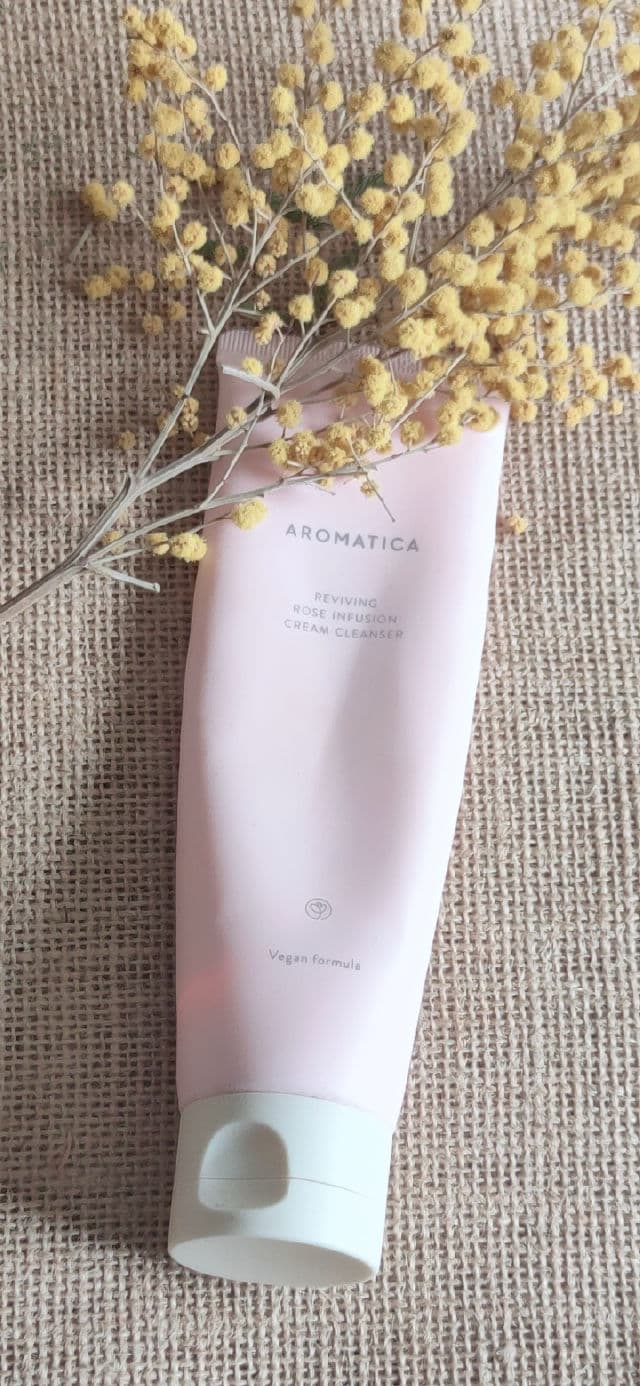 Aromatica Reviving Rose Infusion Cream Cleanser review photo by skincarebygenie