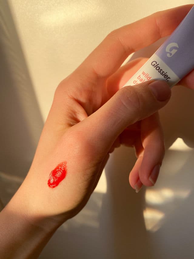 Glossier Mango Balm Dotcom review photo by skincarediaryan