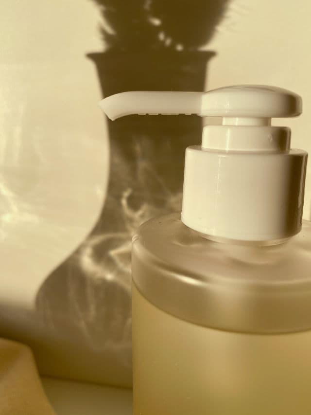 Hyggee pH Hyaluron Gel Cleanser review photo by skincarediaryan