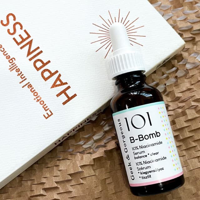 Geek & Gorgeous B-Bomb review photo by skincareitry