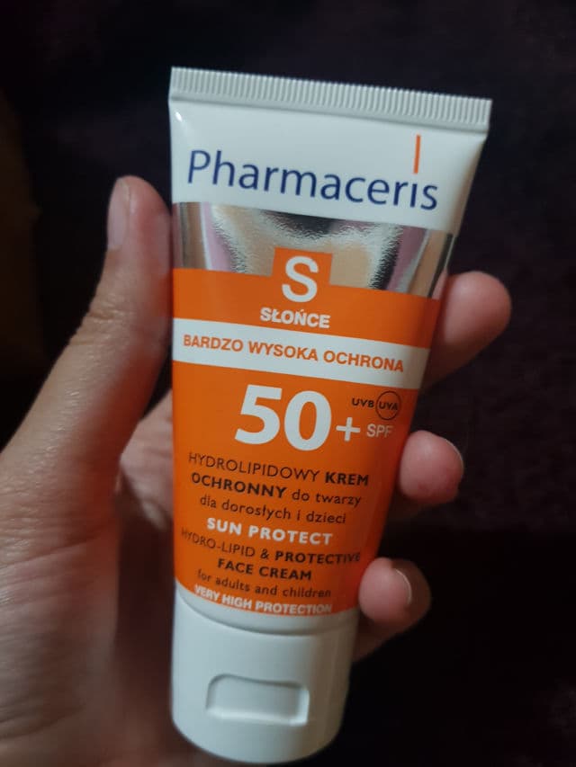 Pharmaceris Spectrum Protect Cream SPF50+ review photo by skincareminimalist