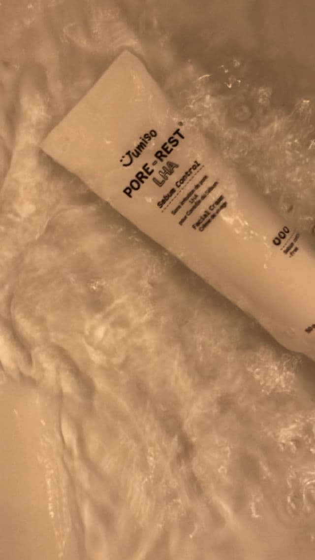Jumiso PORE-REST LHA Sebum Control Facial Cream review photo by skincarenectarine