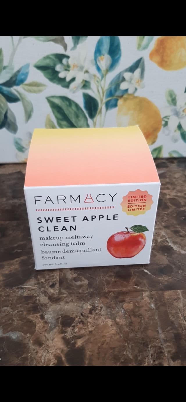 Farmacy Sweet Apple Clean Makeup Meltaway Cleansing Balm review photo by skinlitriot