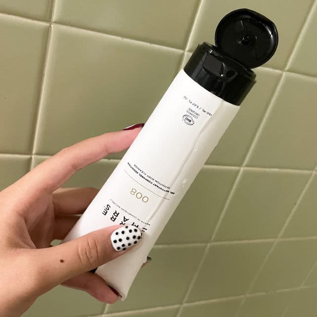 Terre de Mars Reddition Body Cleanser  review photo by skinmois
