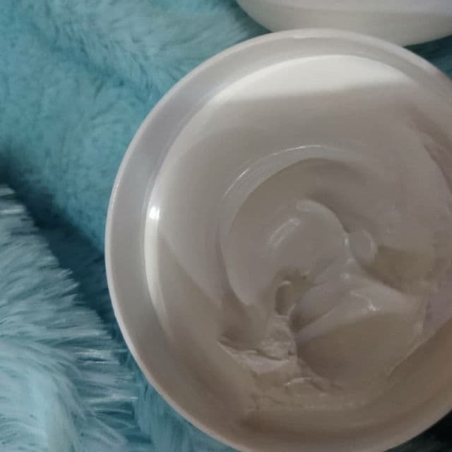 The Skin House Pore Tightening Clay Pack review photo by skinscares