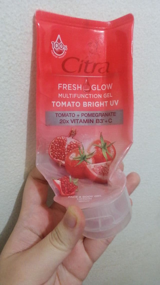 Citra Fresh Glow Multifunction Gel Tomato Bright UV review photo by skininsecurity