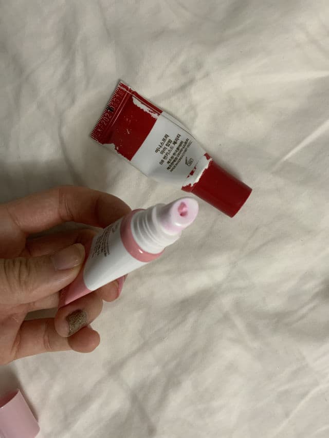 INNISFREE My Lip Balm review photo by SansLittleWorld