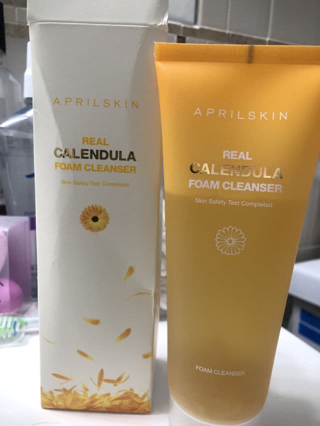 APRIL SKIN Real Calendula Foam Cleanser review photo by smerchahoven
