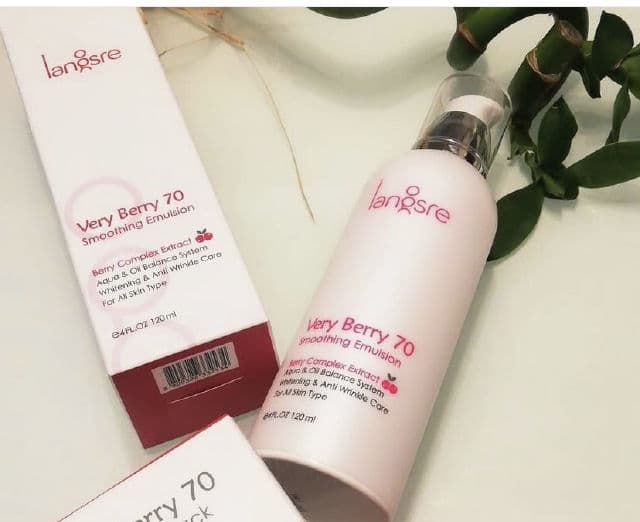 Langsre Very Berry 70 Smoothing Emulsion review photo by smoxeyvision