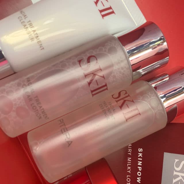 SK-II R.N.A.Power Airy Milky Lotion review photo by societysillest