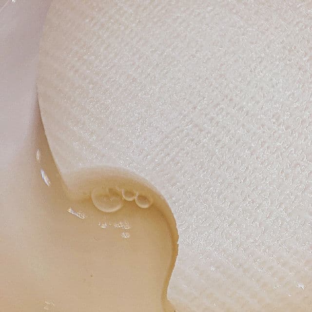ISNTREE Spot Saver Mugwort Toner Pads review photo by solarKAI