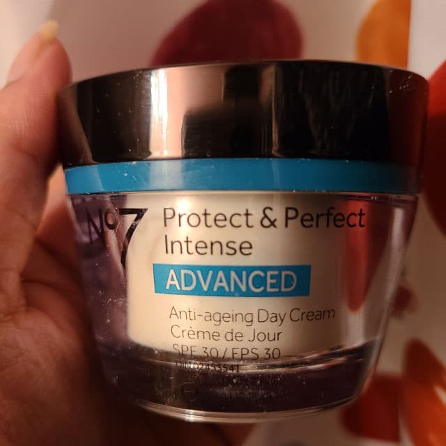 No7 Protect & Perfect Intense Advanced Day Cream SPF 30 review photo by somialoves