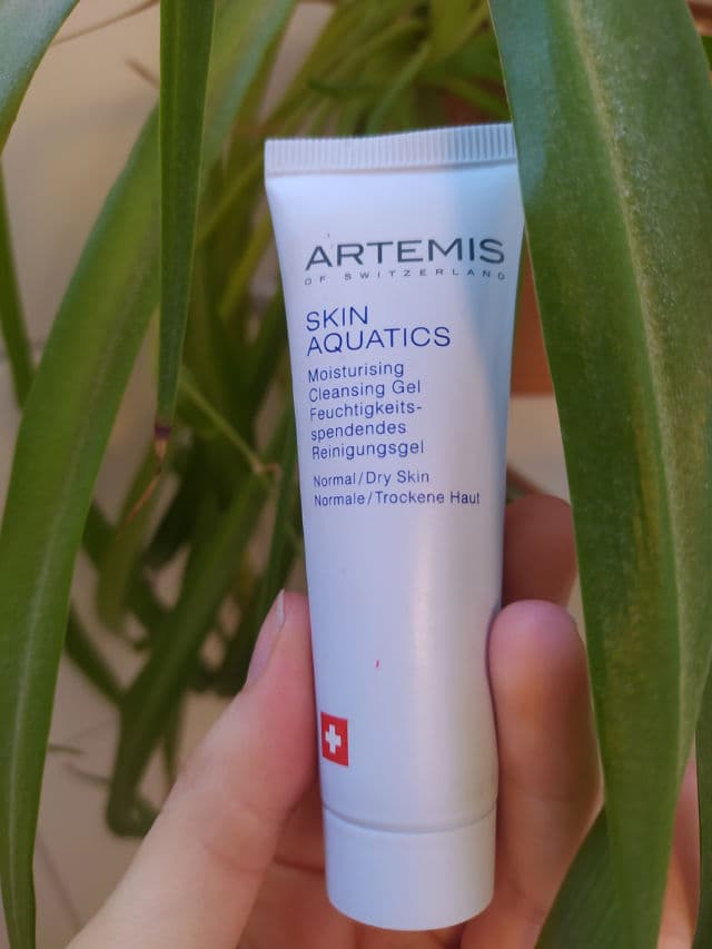 Artemis of Switzerland Skin Aquatics Moisturising Cleansing Gel review photo by Trueskinbliss
