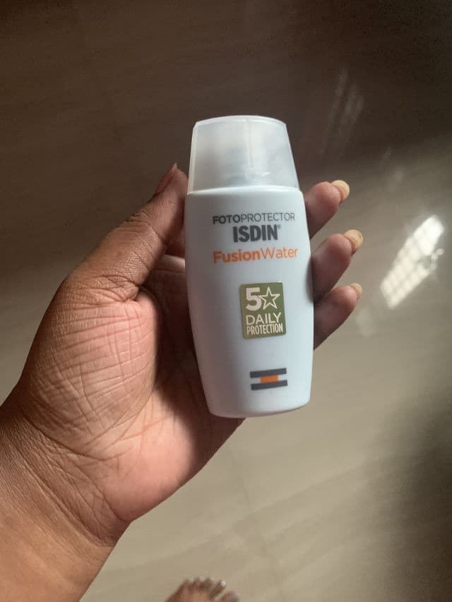 ISDIN Fusion Fluid MINERAL SPF 50 review photo by suhaila124