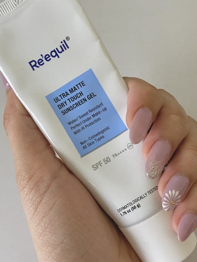 Re'equil Ultra Matte Dry Touch Sunscreen review photo by swatchmedoit