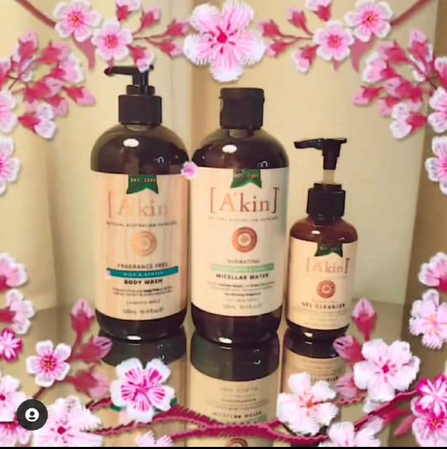 A'kin Purifying Gel Cleanser review photo by Swati