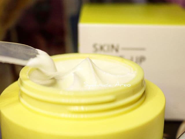 ABOUT ME Skin Tone Up Massage Cream 150ml review photo by syahnidaareo