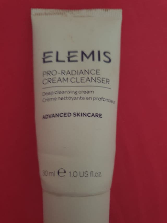 Elemis Pro-Radiance Cream Cleanser review photo by tcshaw