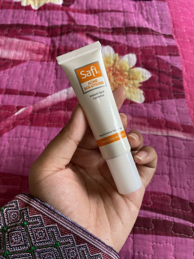 Safi Acne Solutions Instant Spot Corrector review photo by teddy