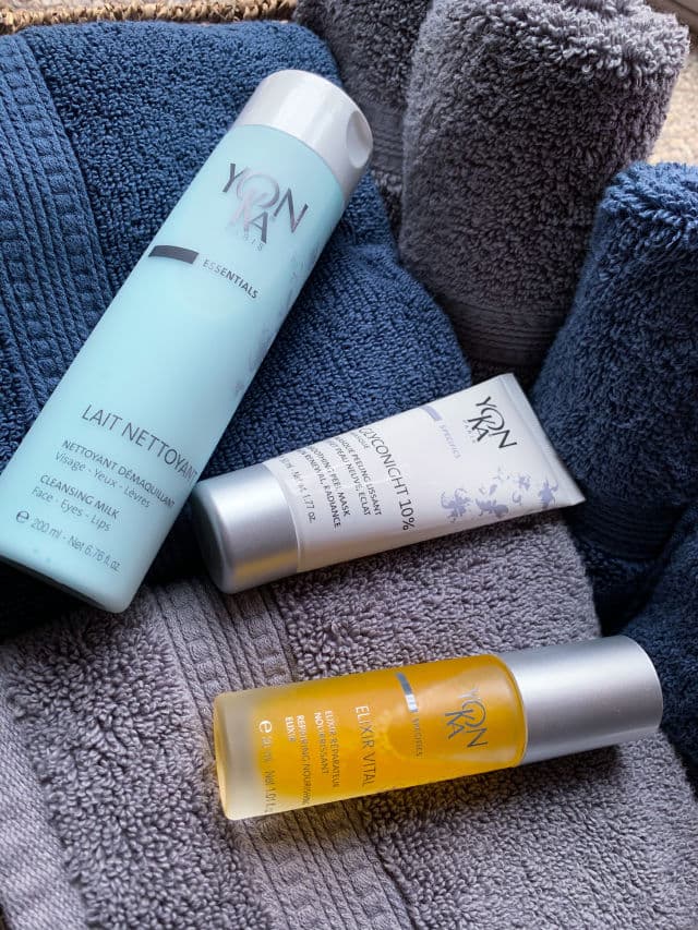 Yon-Ka Lait Nettoyant review photo by thebeautybops