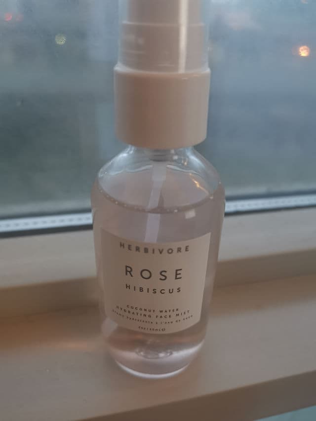 Herbivore Botanicals Rose Hibiscus Hydrating Face Mist review photo by thedewdream