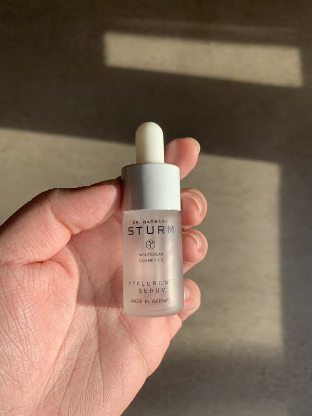 Dr. Barbara Sturm Hyaluronic Serum review photo by themookyblog