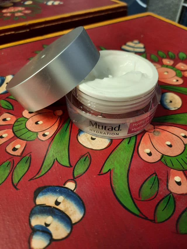 Murad Hydro-Dynamic Ultimate Moisture review photo by thereviewwitch