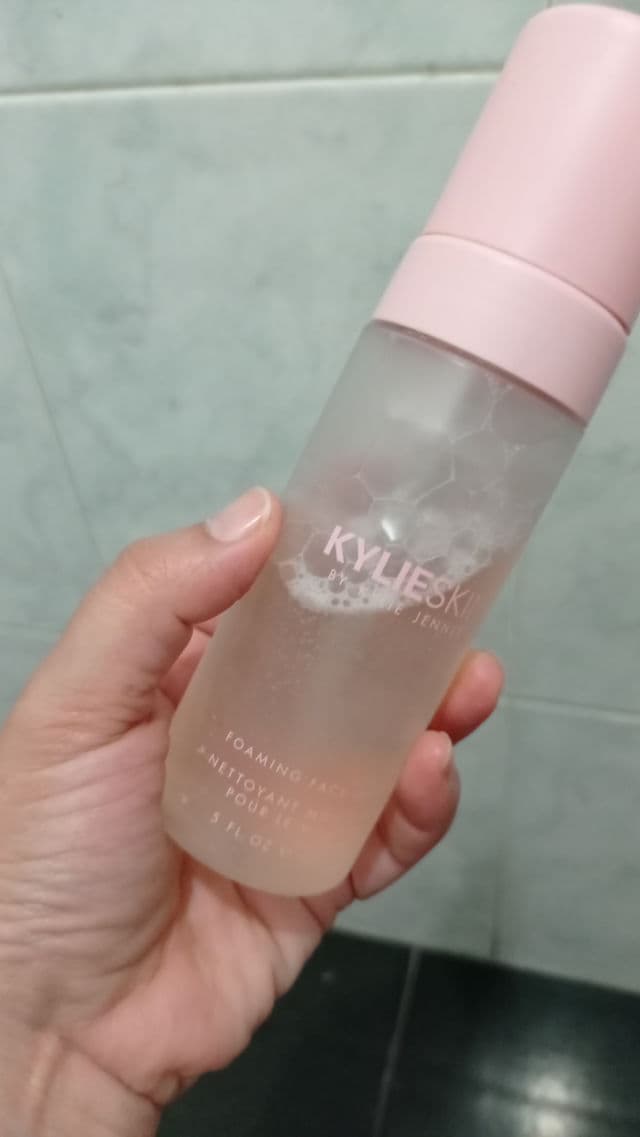 KYLIE SKIN Foaming Face Wash review photo by theskinnation