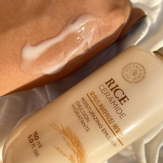 THE FACE SHOP Rice Ceramide Moisturizing Emulsion review photo by Juhikundal