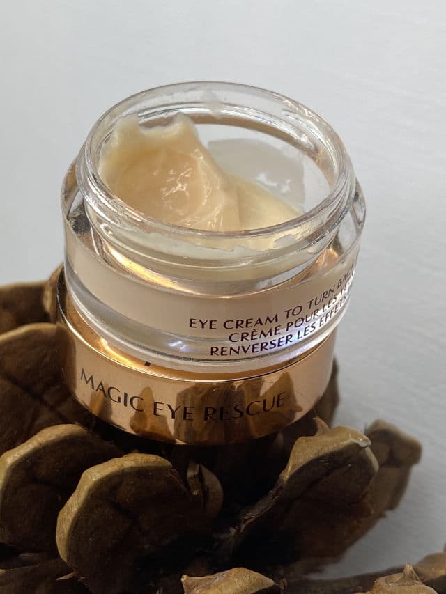 Charlotte Tilbury Magic Eye Rescue review photo by transparencyinskin