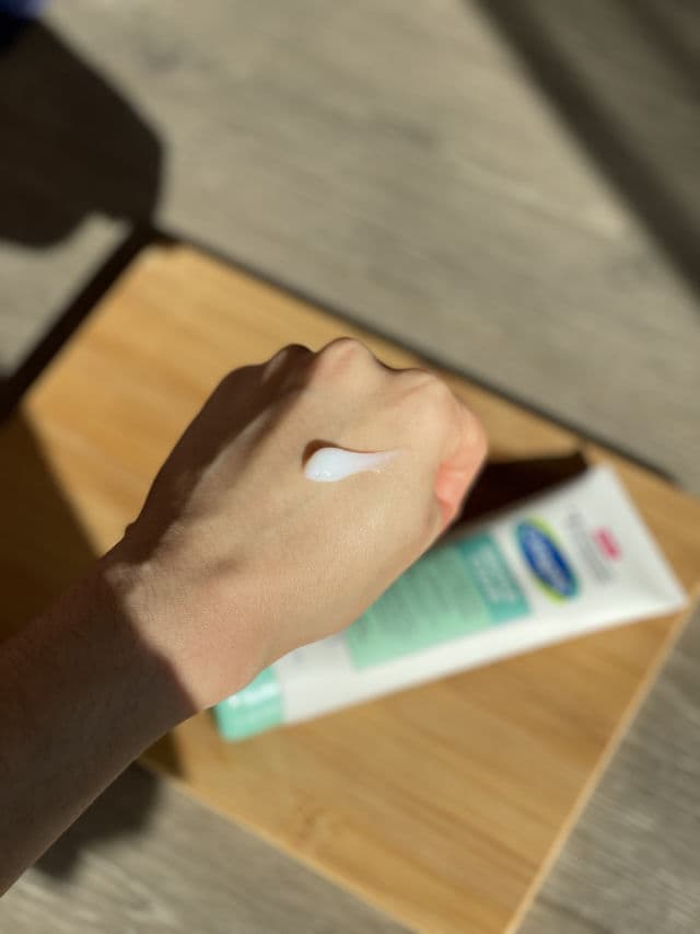 Cetaphil Gentle Clear Clarifying Acne Cream Cleanser review photo by treasuredbeautyfinds