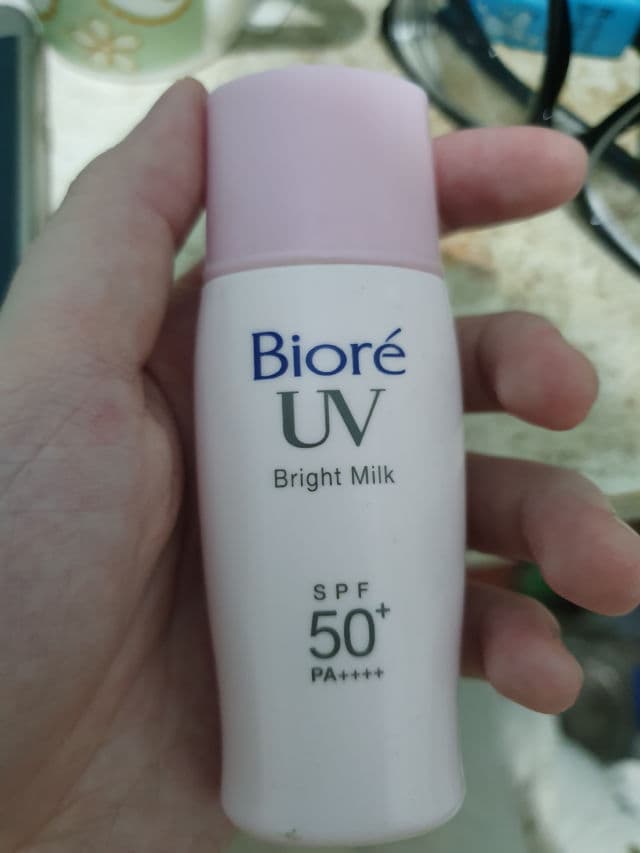 Biore UV Bright Milk SPF 50+ PA++++ review photo by ItsTrx