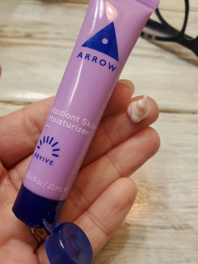 Arrow Radiant Skin Moisturizer review photo by tryingitwithCassie