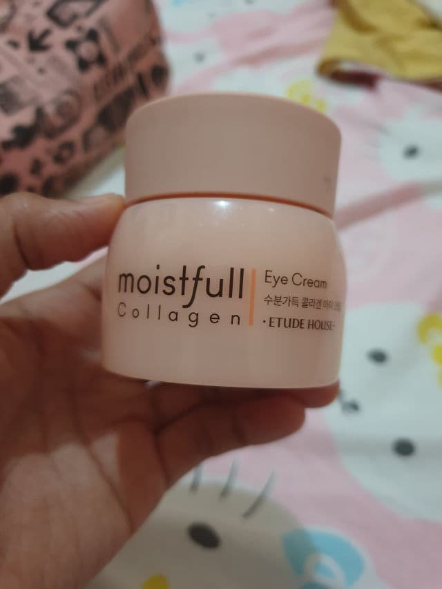 ETUDE Moistfull Collagen Eye Cream review photo by tseree