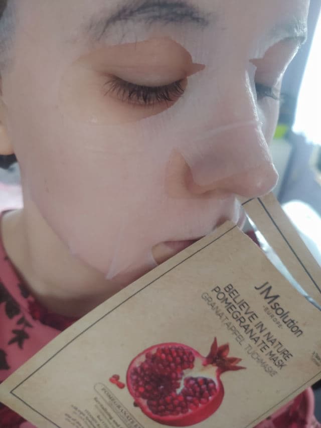 JMsolution Believe In Nature Pomegranate Mask review photo by unikitty