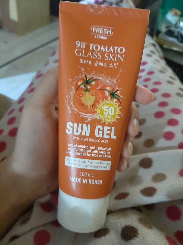 Fresh Skinlab Tomato Glass Skin Sun Gel SPF 50 review photo by vanessa3