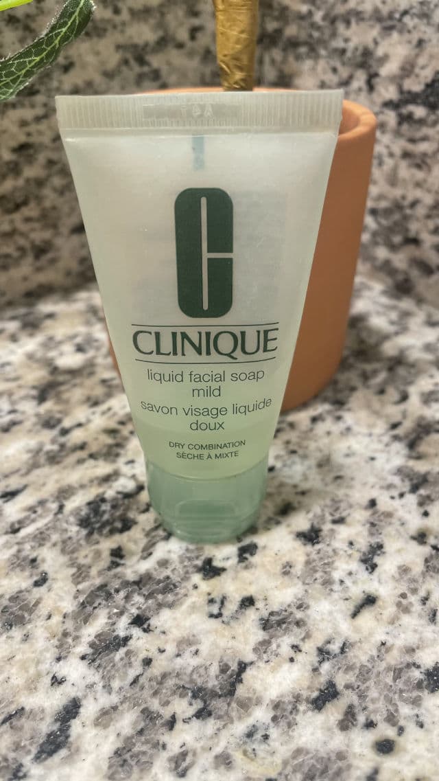 Clinique Liquid Facial Soap Mild review photo by vbyerley