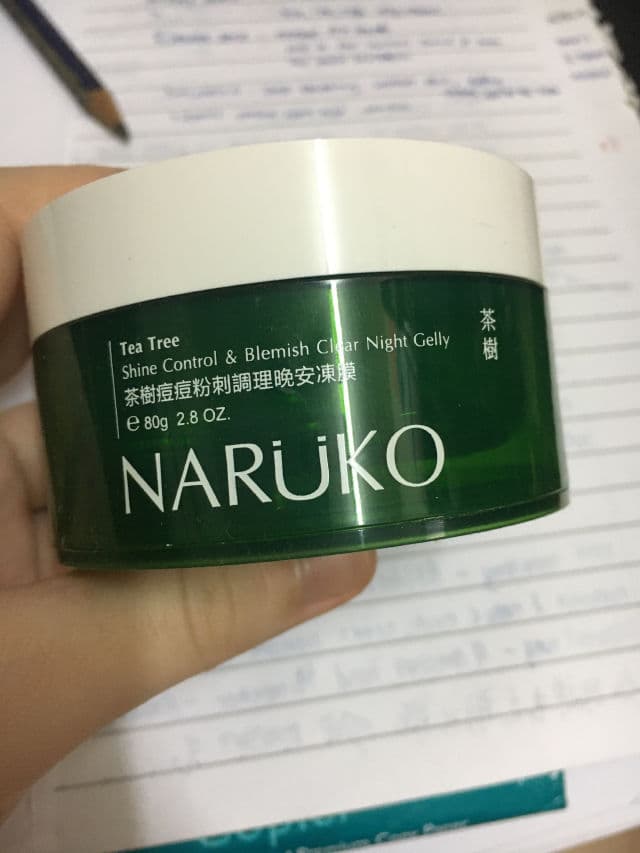 Naruko Tea Tree Shine Control & Blemish Clear Night Gelly review photo by veravera