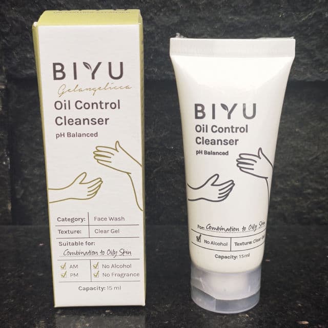 Biyu Oil Control Cleanser review photo by viviwidjaja7