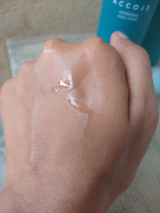 Accoje Hydrating Aqua Toner review photo by voguelicioustales