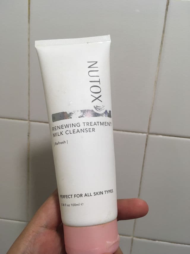 Nutox Renewing Treatment Milk Cleanser review photo by waniruzainee